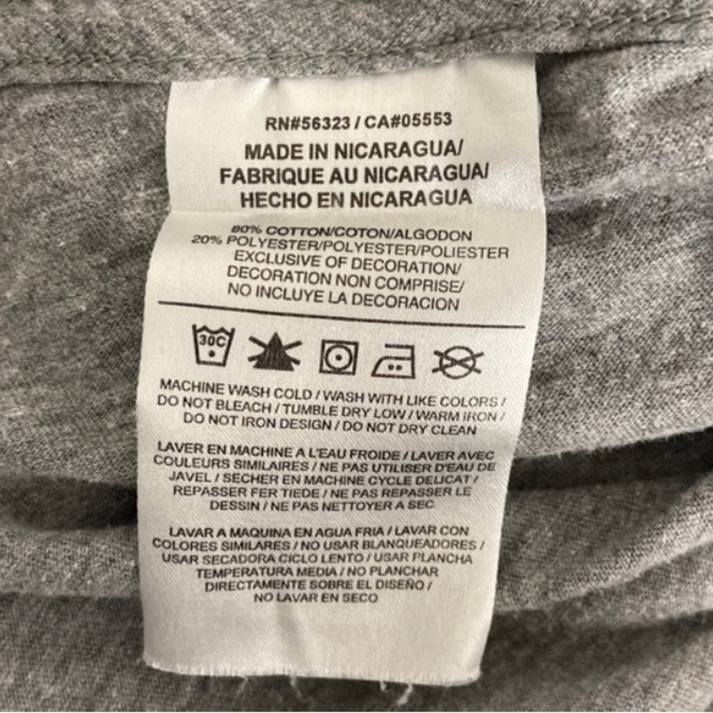 Men’s Nike Tee Marquette Golden Eagles athletic cut grey shirt. - Picture 8 of 12